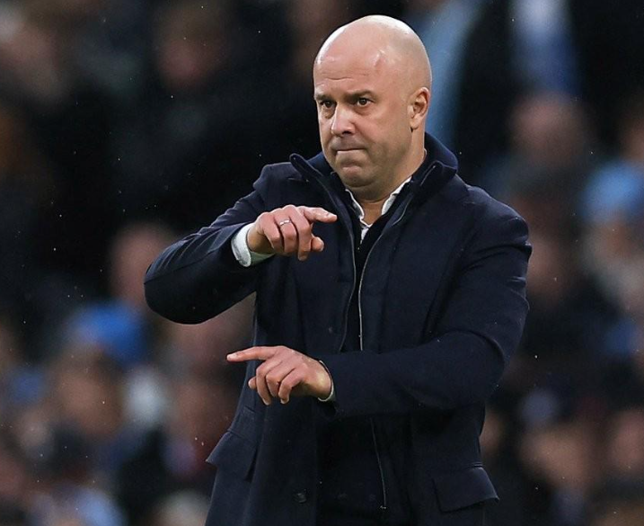 鲁尼建言：斯洛特需重大决策助利物浦走出困境