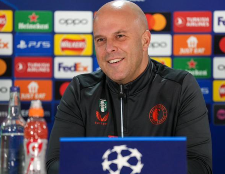 鲁尼建言：斯洛特需重大决策助利物浦走出困境