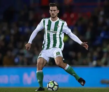 巴黎圣日耳曼锁定中场核心，法比安&middot;鲁伊斯续约至2029年