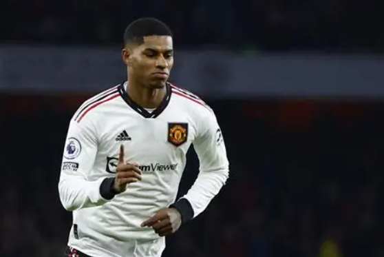 巴萨拟分期买断拉什福德，强化锋线阵容深度