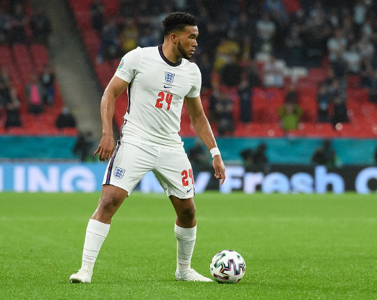 里斯&middot;詹姆斯续约切尔西：梦想成真与未来期许