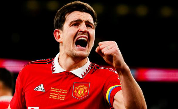 国际比赛日英格兰名单解析：马奎尔与斯通斯的不同境遇